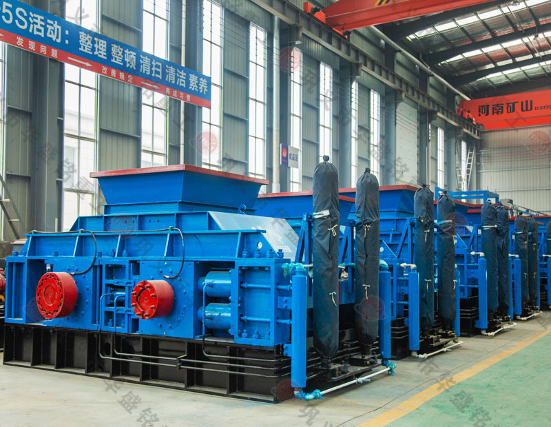 對(duì)輥破碎機(jī)在石料場(chǎng)中的應(yīng)用和特點(diǎn)是什么?