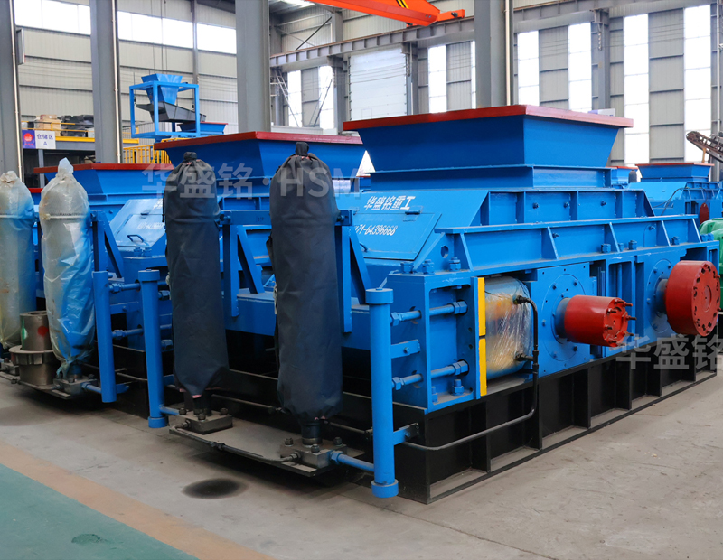 河卵石可以制砂嗎?對(duì)輥制砂機(jī)成品好嗎?